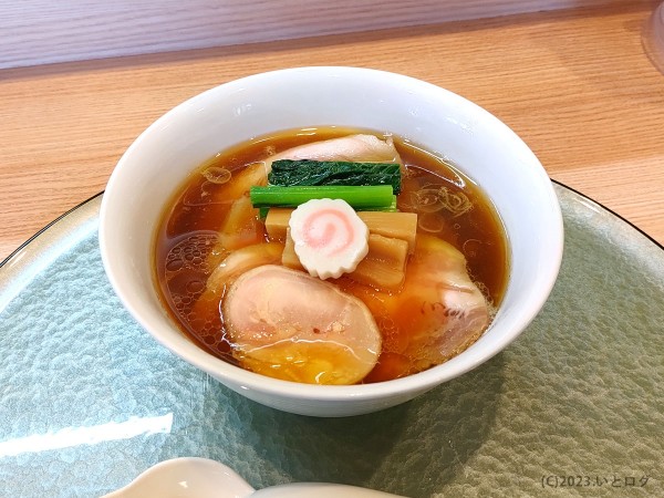 「黒出汁（もろみポーク３枚）」@中華そば 深緑の写真