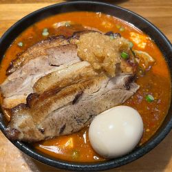 味玉どて辛ちゃーしゅーめん