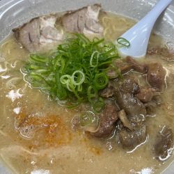 牛すじラーメン、固め＋替玉