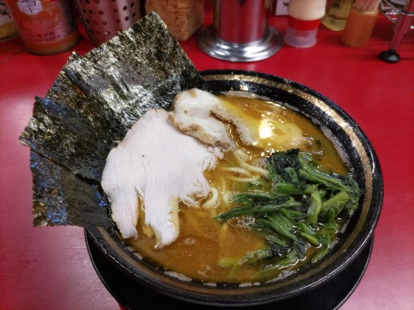 「ラーメン・油多め+バラチャーシュー1枚」@柏 王道家の写真