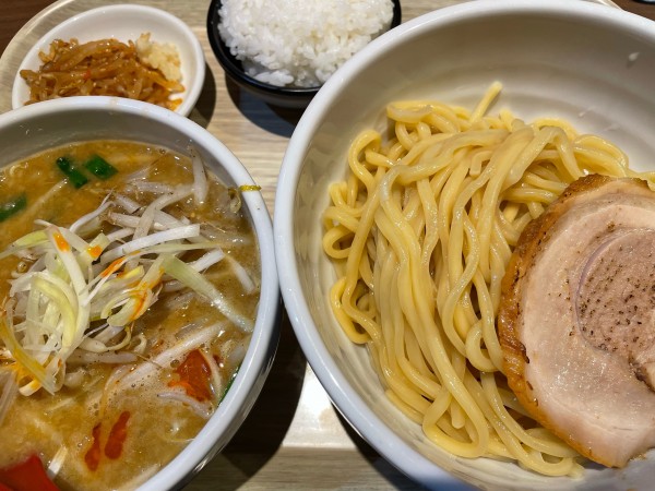 「味噌つけ麺／野菜増し（1,180円）,半ライス（80円）」@らーめん 蓮の写真