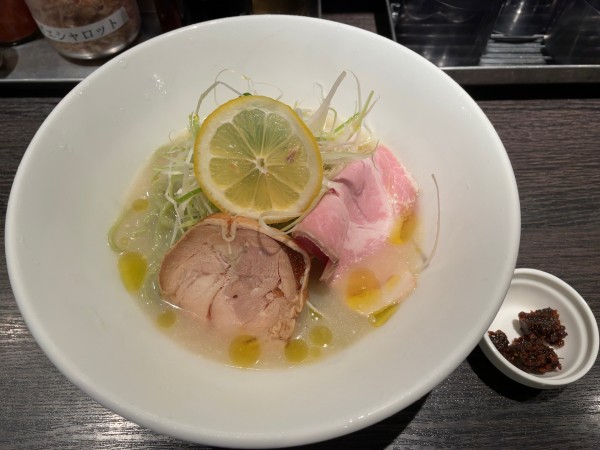 「【夏季限定】冷やし白湯そば」@中華そば 十目一八食堂の写真