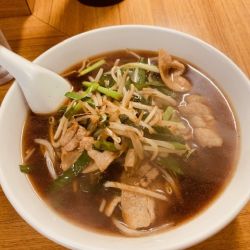 肉にらラーメン 850円