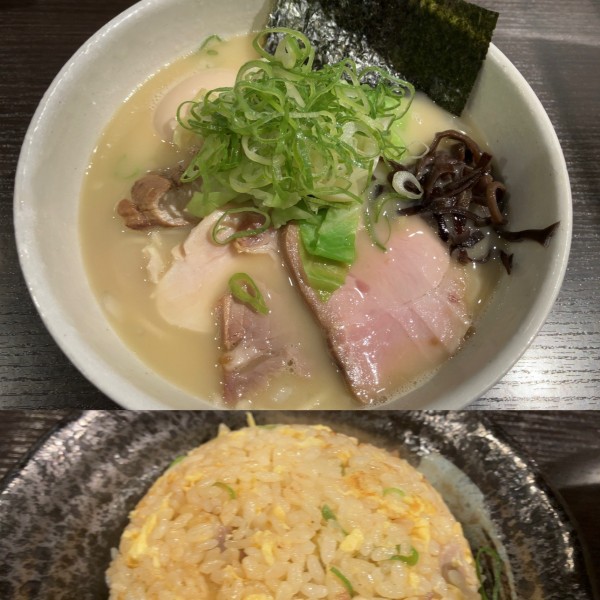 「特製鶏白湯ラーメン（塩）1250円＋半チャーハン300円」@麺や 福一の写真
