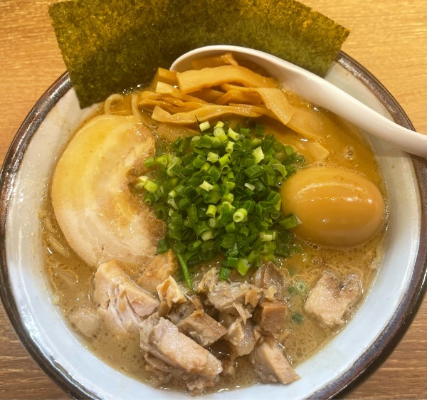 「徳製らーめん大盛」@風雲児 吉祥寺店の写真
