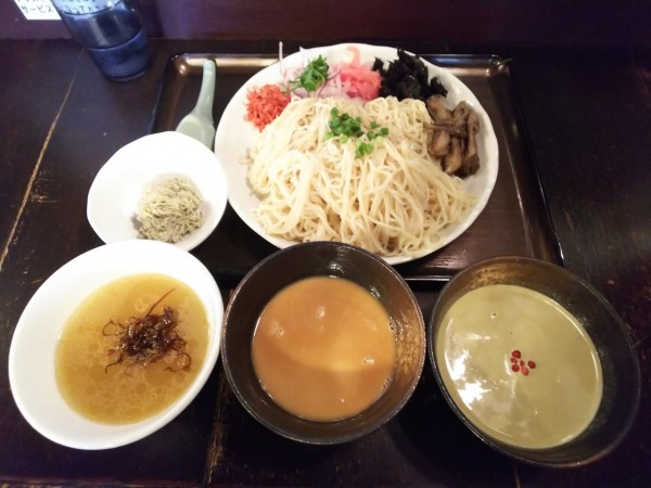 「【6周年限定第3弾】三冠王冷つけ麺　1900円」@煮干結社 弘前店の写真