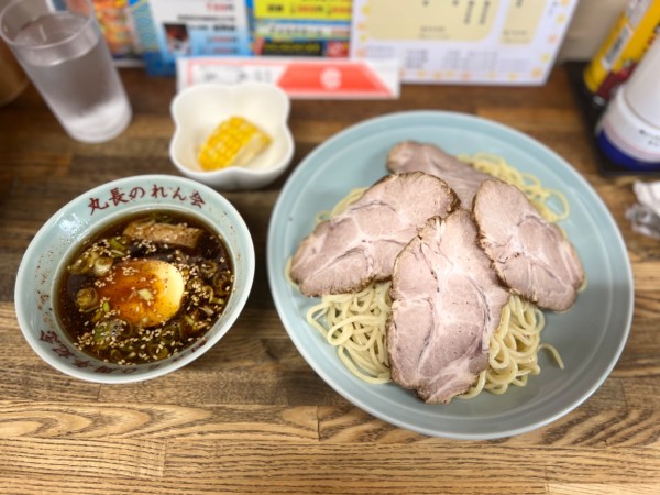 「チャーシュー入りつけ麺 1280円(税込1408円)」@丸長 伊勢崎店の写真