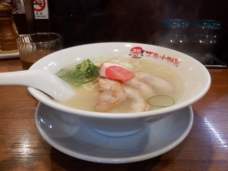 「鳥パイタン麺」@太陽のトマト麺 大塚北口店の写真