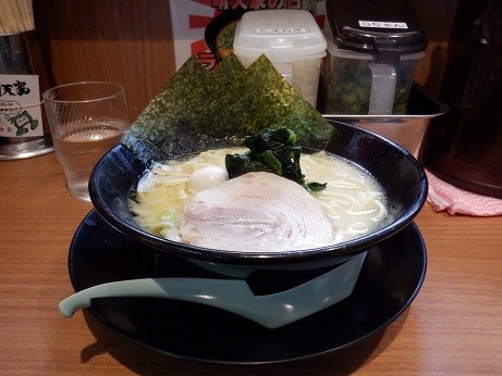 「塩ラーメン」@横浜家系ラーメン 晴天家 十日市場店の写真