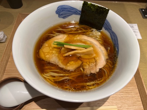 「醤油ラーメン1200円」@NIPPON RAMEN 凛 TOKYOの写真