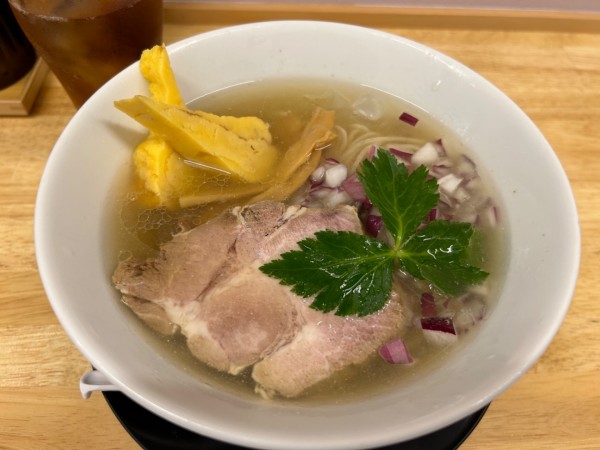 「【29、30日限定】淡麗冷やしそば(潮)950円」@煮干しそば 麺屋 春風の写真