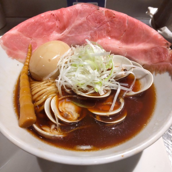 「はまぐりらーめん(¥991)+煮玉子(¥109)※」@くそオヤジ最後のひとふり なんば店の写真