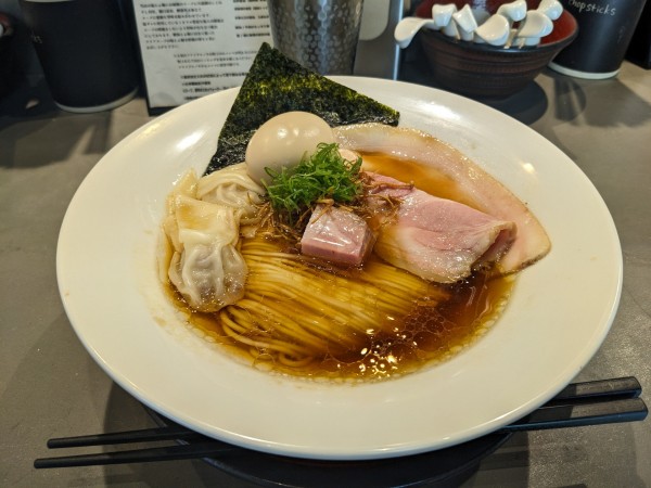 「特上醤油らーめん」@Ramen Break Beatsの写真