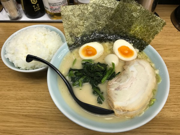 「ラーメン　750円」@ラーメン三國家 関内店の写真