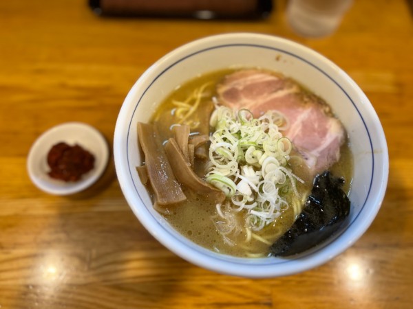 「辛味らーめん(辛味別皿)  1050円」@麺屋はし本の写真