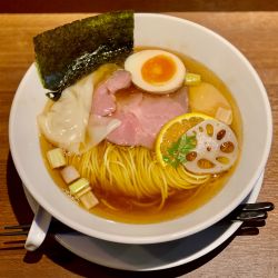 秋刀魚節醤油らぁめん