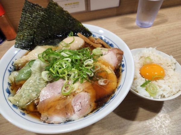 「特製　倍ラーメン」@覆めん 花木の写真