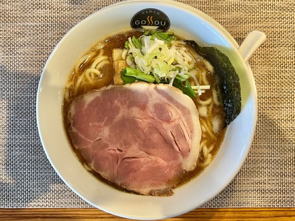 「らーめん」@RAMEN GOSSOU 新橋店の写真
