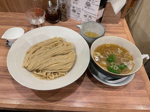 「塩つけ+麺大盛+昆布水」@麺処 ほん田 秋葉原本店の写真