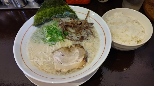 「ランチセット（白）」@飛騰ラーメンの写真