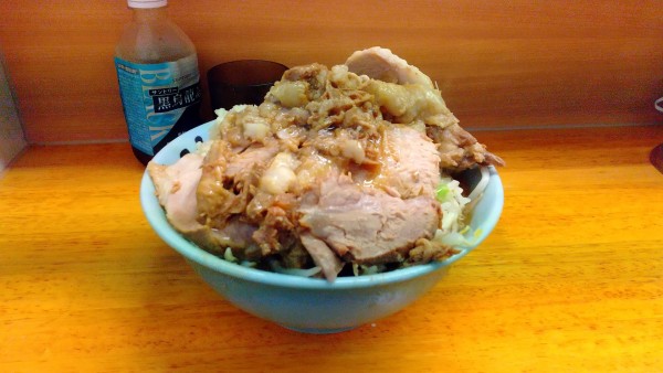 「少なめ豚ダブル、ヤサイニンニクマシアブラカラメ」@ラーメン二郎 立川店の写真