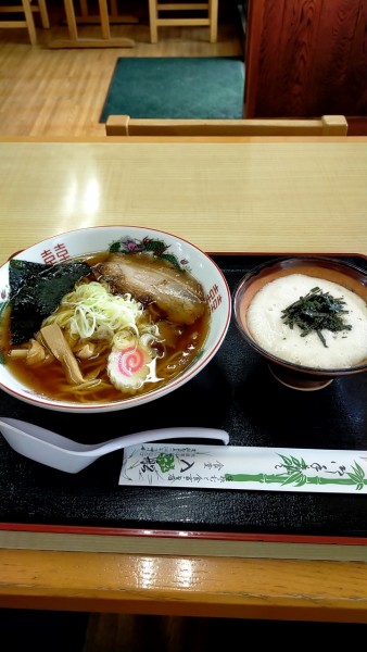 「中華　とろろ皿」@そば処 入船食堂の写真