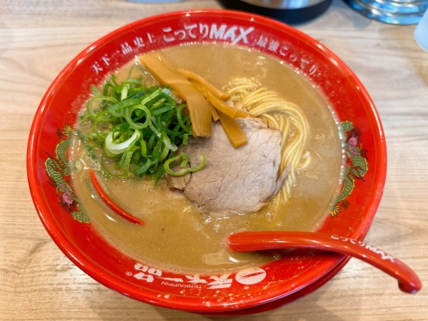 「こってりMAX、細麺」@天下一品 北新地店の写真