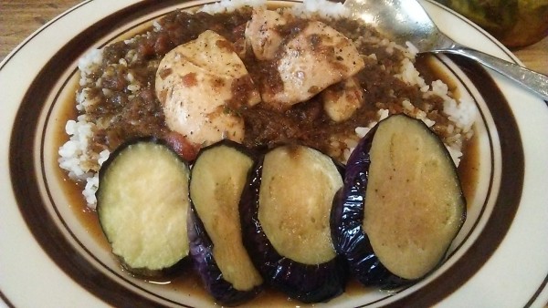 「くろーばーカレー 800円＋なす 100円」@カレークローバーの写真