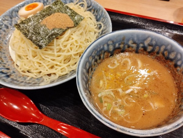 「ゆず香る濃厚魚介つけ麺（期間限定）」@ラーメン大志軒 利府店の写真
