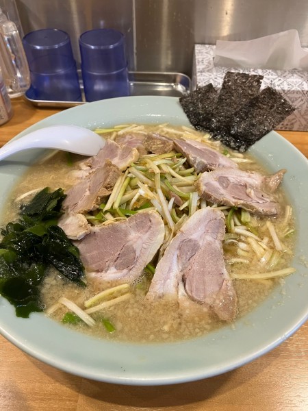 「ネギラーメン中　チャーシュー」@ラーメン関口の写真