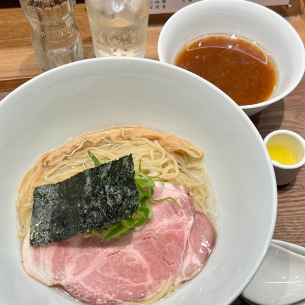 「熟麹もろみ醤油のつけそば＋ハイボール」@日本橋 らぁ麺 めだか堂の写真