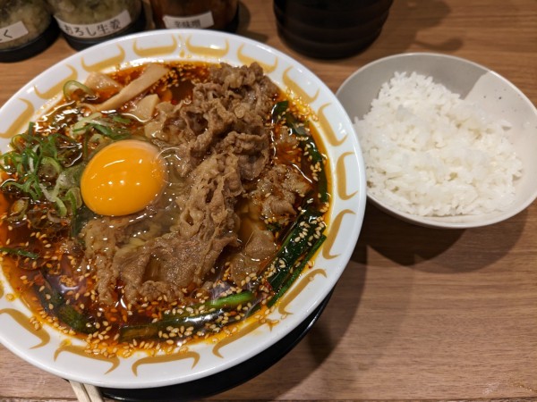 「スタミナ牛肉ラーメン 細麺 牛肉大盛」@大阪スタミナ牛肉ラーメン わだ 西池袋店の写真