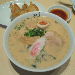 胡麻ラーメン¥780+味玉¥120+瓶ビール¥580+餃子