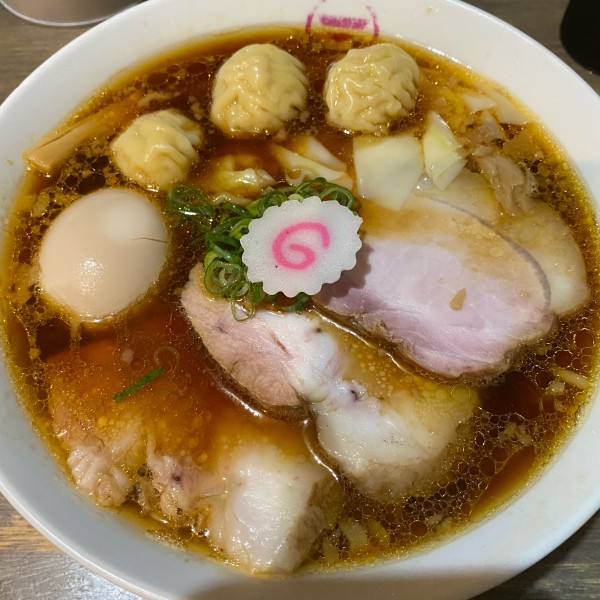 「特中華そば　大」@横浜中華そば 維新商店の写真