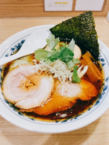 「地鶏と金目鯛出汁ラーメン」@覆めん 花木の写真