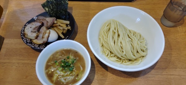 「濃厚醤油つけ麺+湯咲盛り」@麺処 湯咲の写真