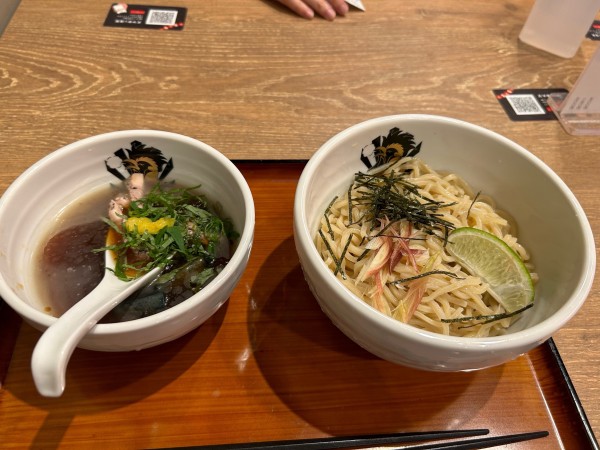 「冷やし鴨中華つけそば」@中華そば 満鶏軒 秋葉原UDX店の写真