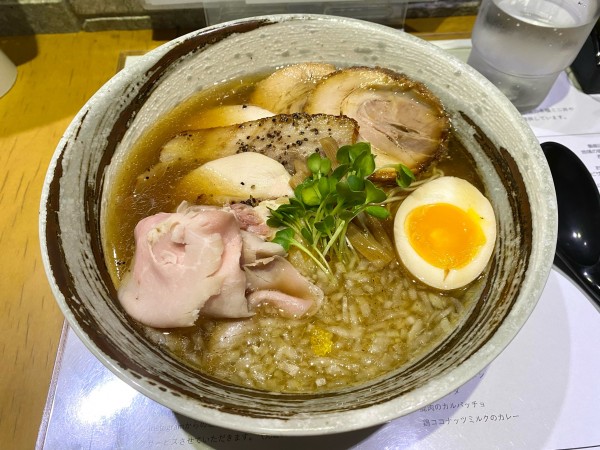 「特選石窯あご出汁麺」@西山屋の写真