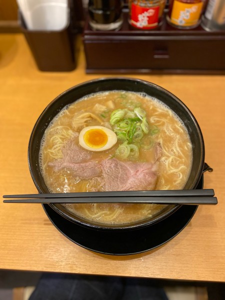 「一刻こってり」@極旨醤油らーめん 一刻魁堂 サンステーション福山店の写真