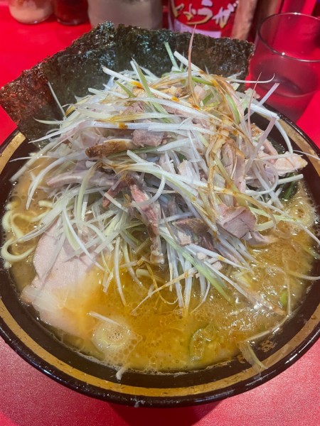 「ネギチャーシュー麺（中盛）麺固め」@厚木家の写真