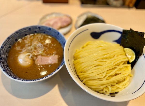 「濃厚特製つけ麺（大）」@つじ田 渋谷フクラス店の写真