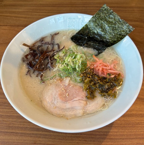 「ラーメン¥700」@博多濃麻呂 二子玉川2号店の写真