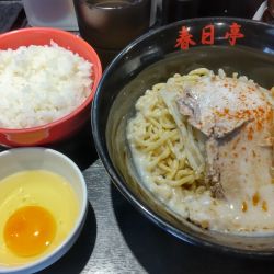 鶏油そば卵付きご飯合計1030円
