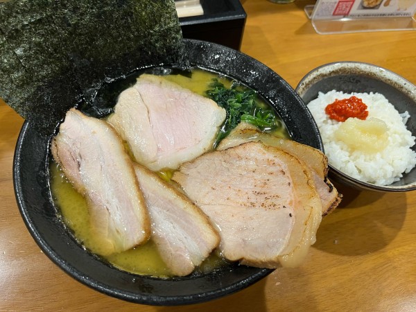 「ラーメン+スペシャルチャーシュー 半ライス ¥1,300」@らーめん ささきの写真