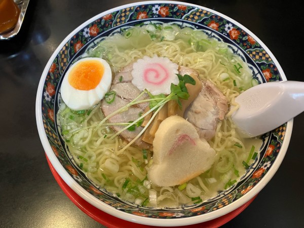 「味彩塩拉麺　880円」@函館麺厨房あじさい 本店の写真