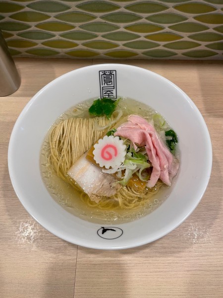 「塩ラーメン(900円)」@鶯屋の写真