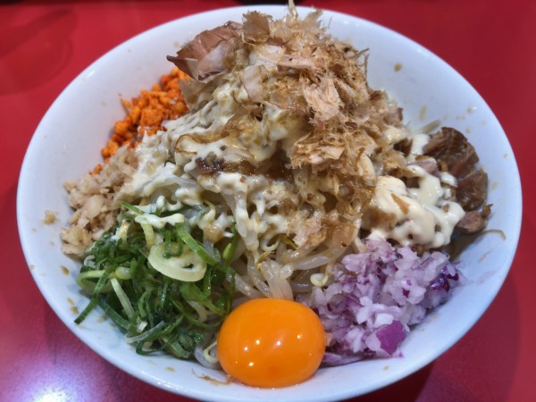 「冷やしまぜそば少め（200g）」@用心棒 市ヶ谷飯田橋の写真