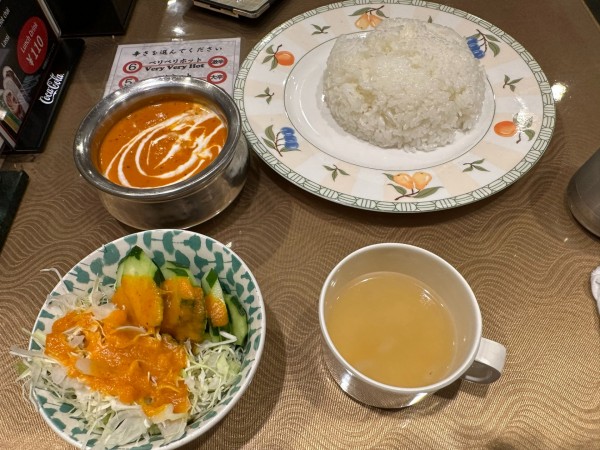 「日替わりセット（バターチキンカレー・3辛・ライス）770円」@スターサンジ LABI1高崎店の写真