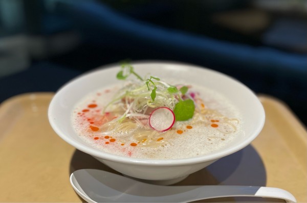 「甘エビと地鶏のフリカッセ¥950」@POPUPラーメン 麺処ぐり虎の写真