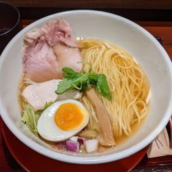 京鴨とノドグロ煮干しそば